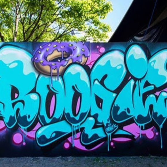 Meet your Posher, Lucky - Picture 1 of 1